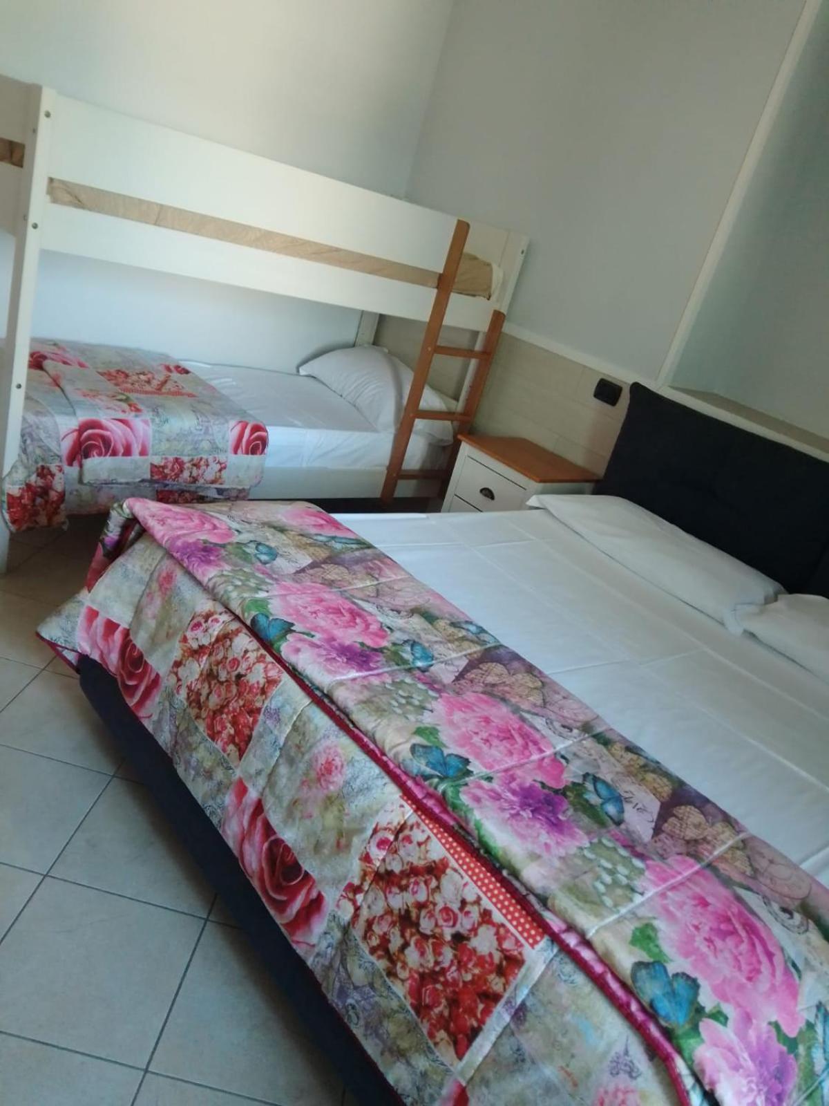 Hotel Casafort ปอซซุออลี ภายนอก รูปภาพ