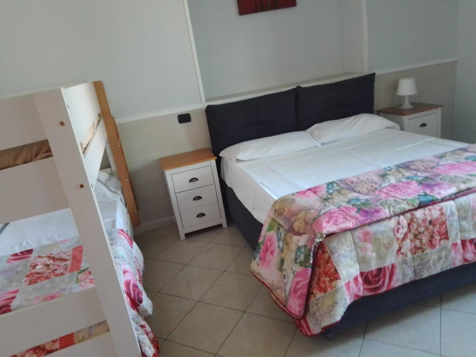 Hotel Casafort ปอซซุออลี ห้อง รูปภาพ