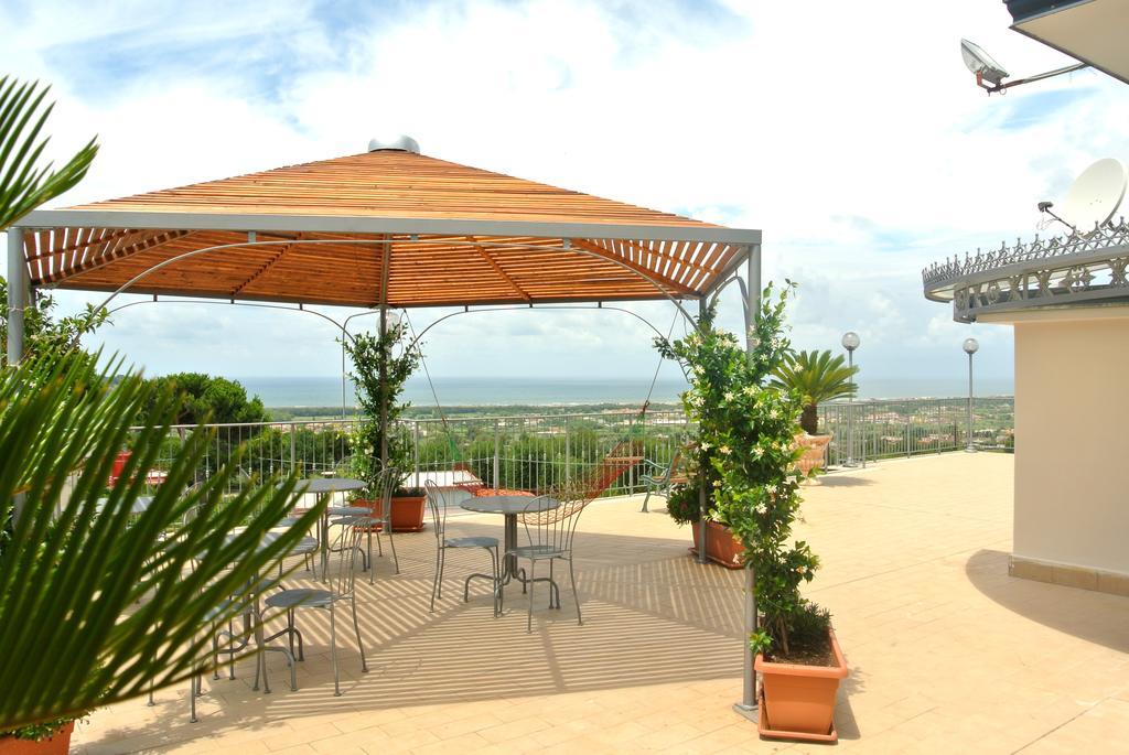 Hotel Casafort ปอซซุออลี ภายนอก รูปภาพ