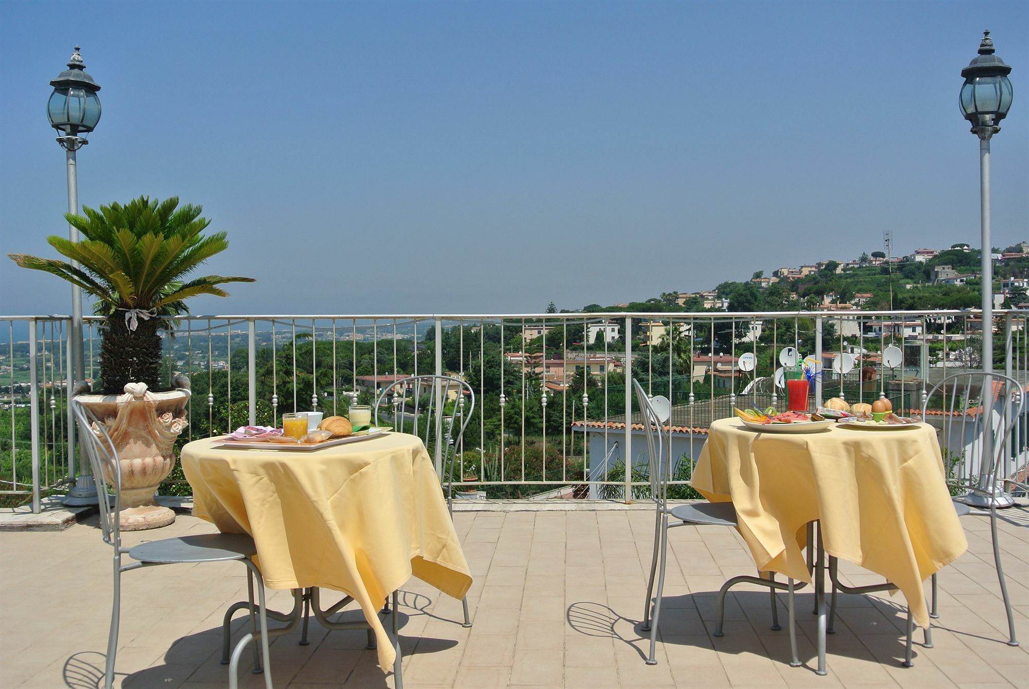 Hotel Casafort ปอซซุออลี ภายนอก รูปภาพ