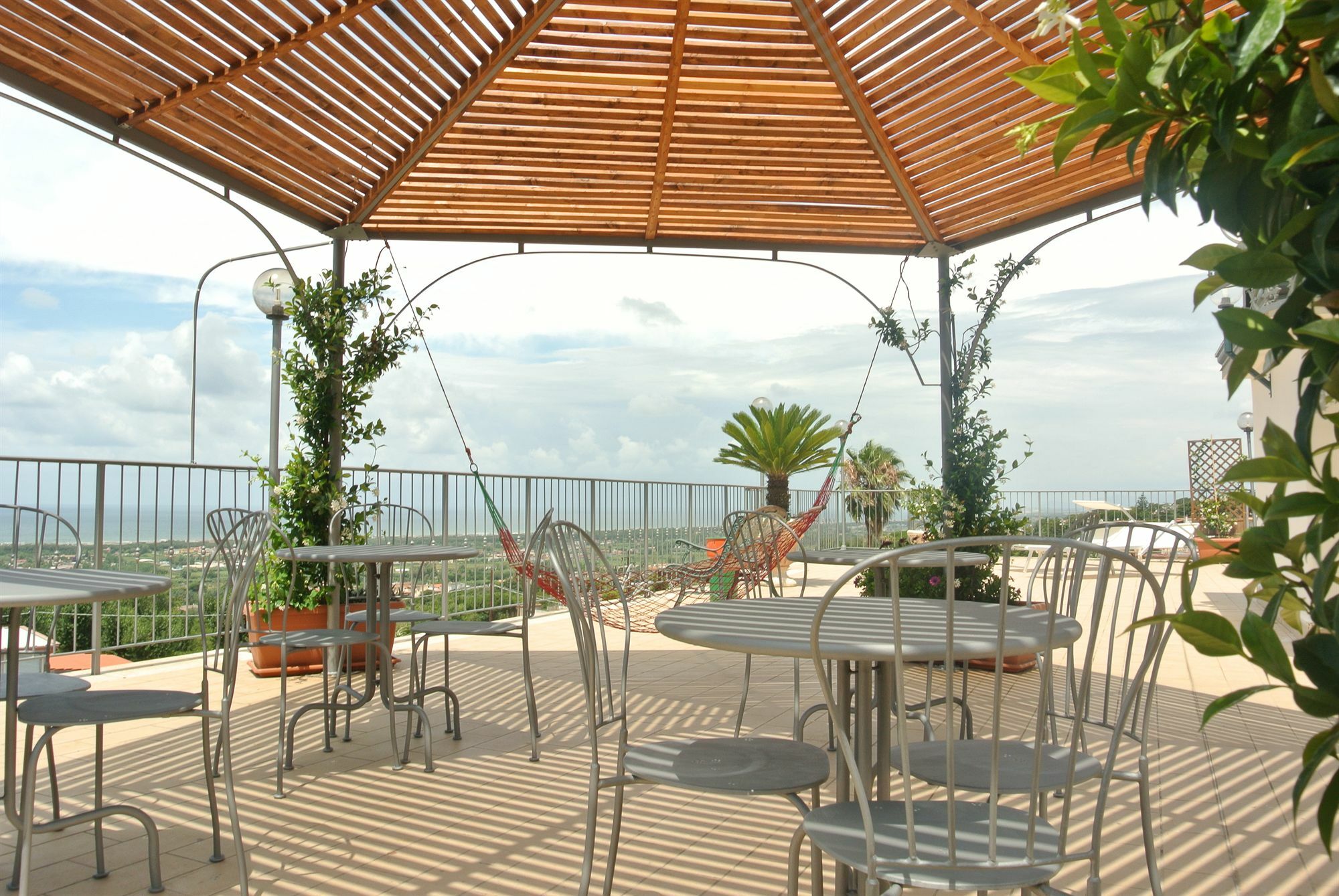 Hotel Casafort ปอซซุออลี ภายนอก รูปภาพ